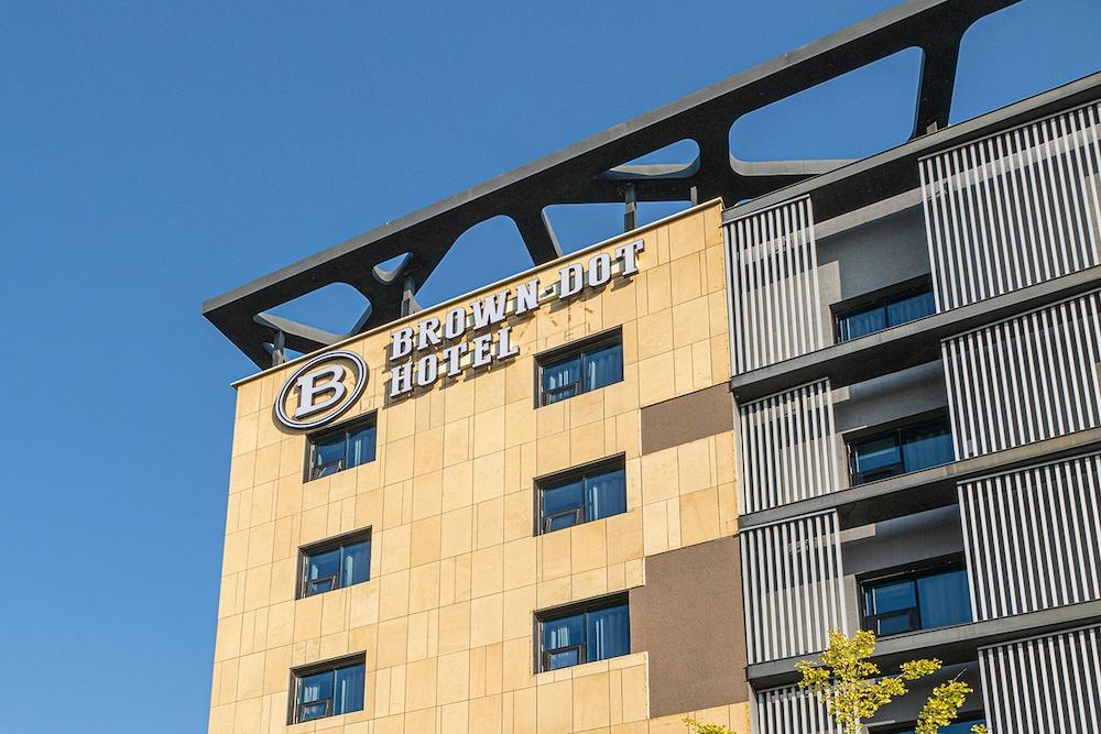 Instar Hotel