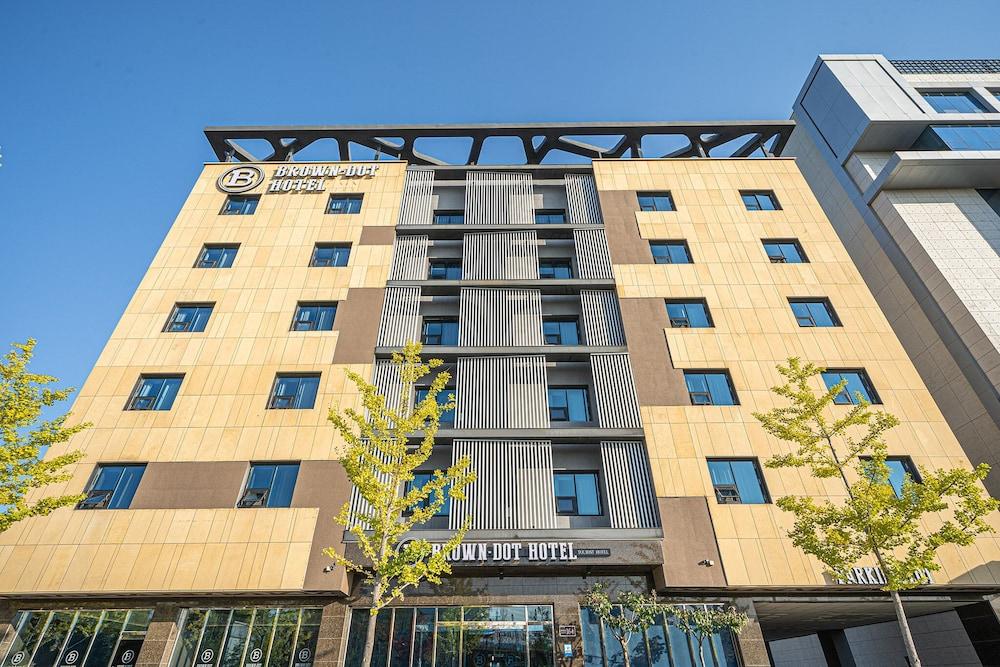 Instar Hotel
