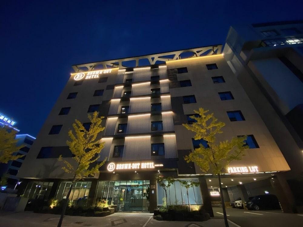 Instar Hotel