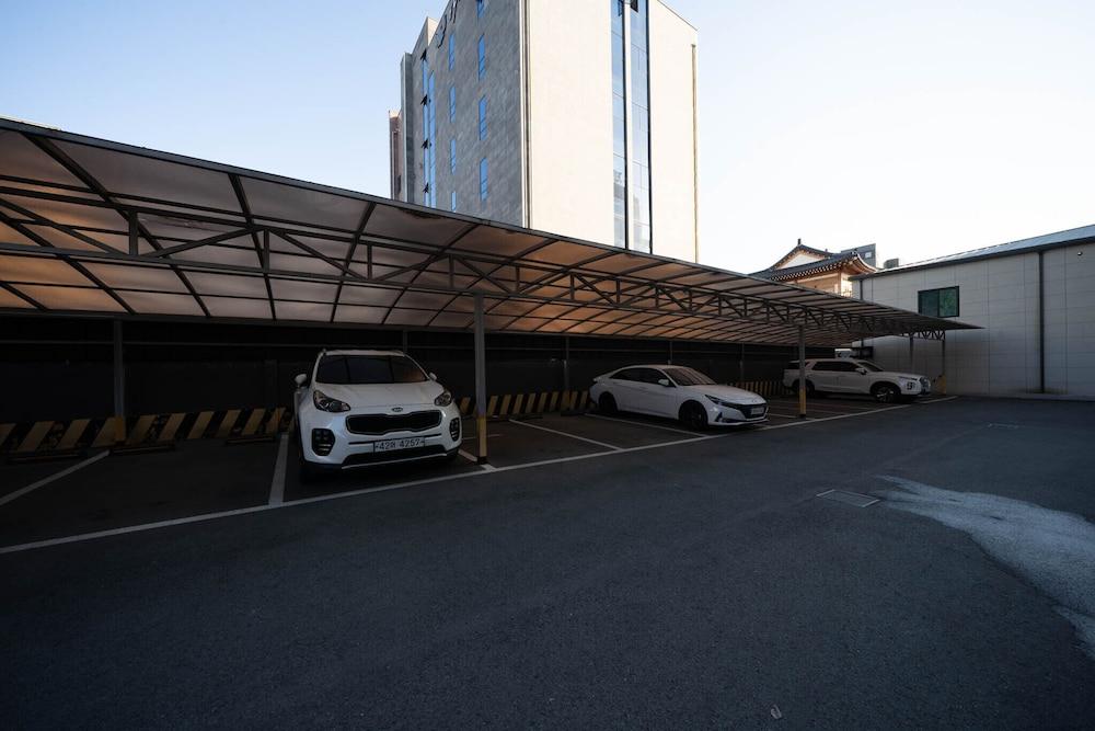 Instar Hotel