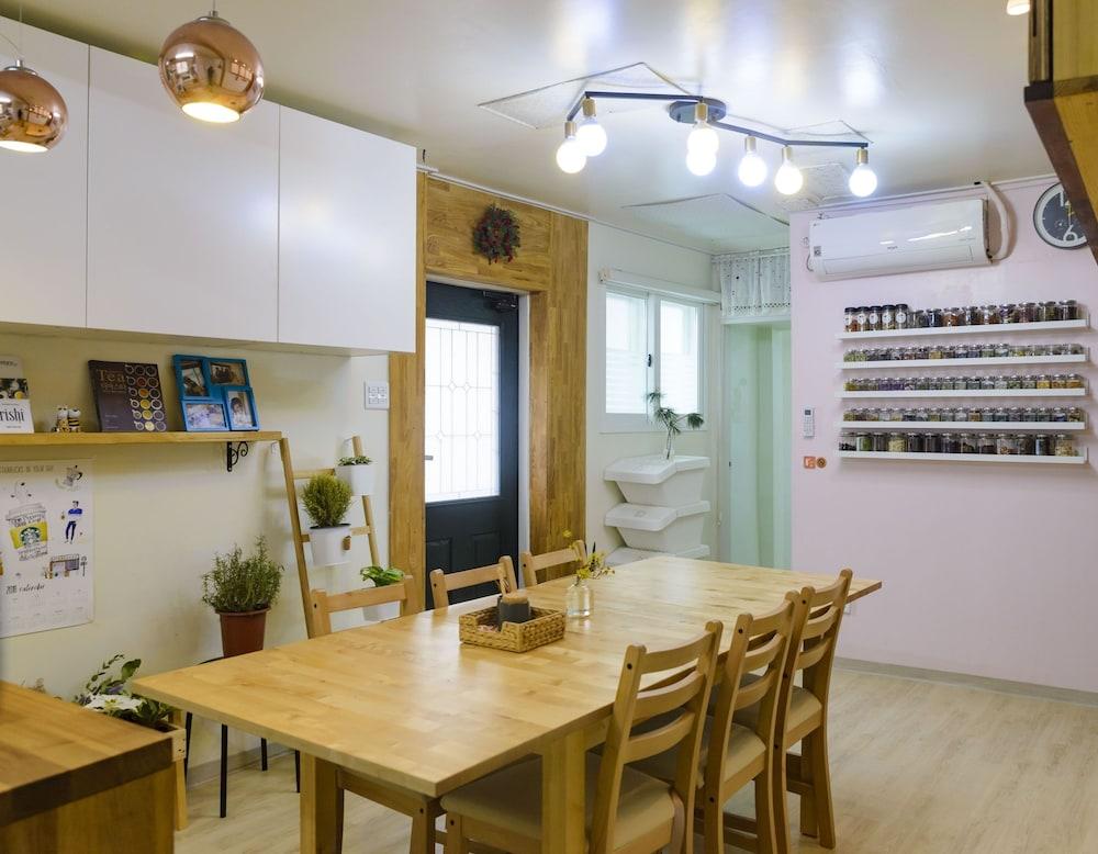 I'M Green Boutique House