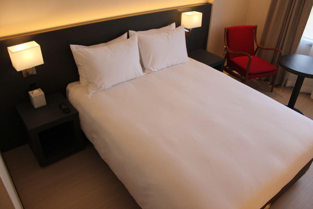 Geoje Art Nouveau Suite Hotel
