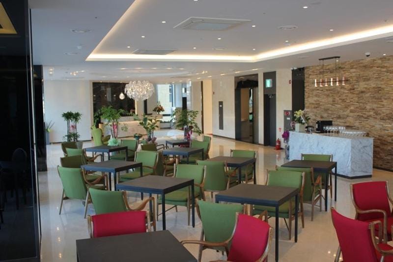 Geoje Art Nouveau Suite Hotel