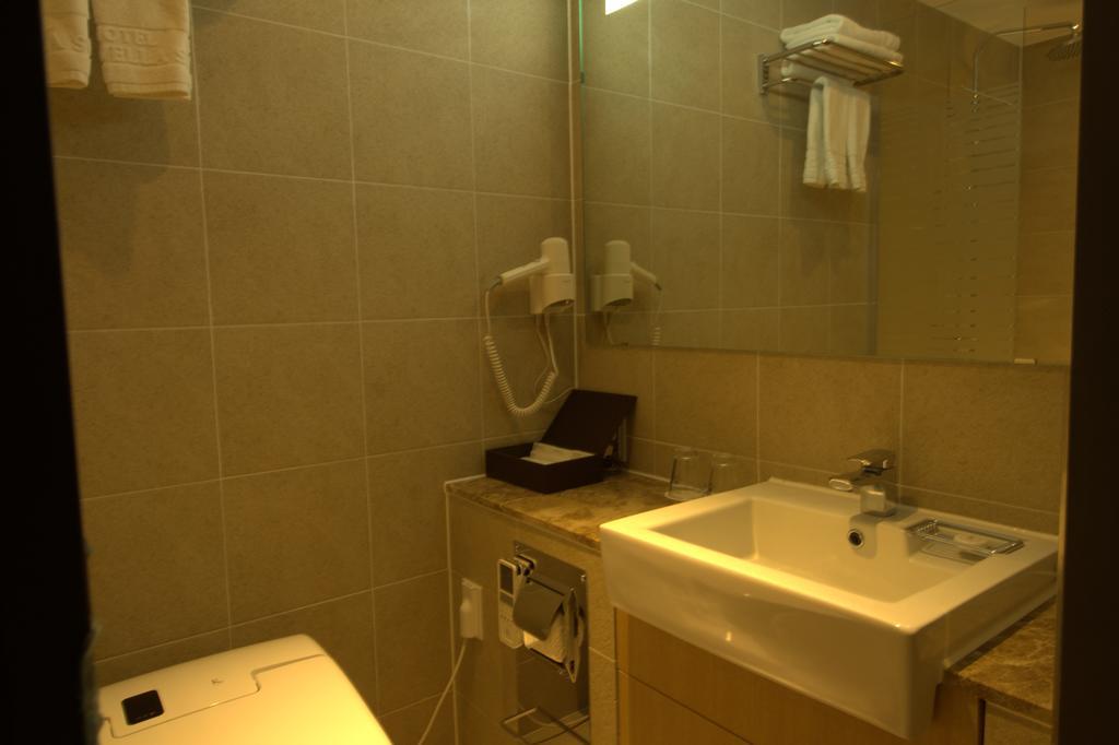 Vella Suite Hotel