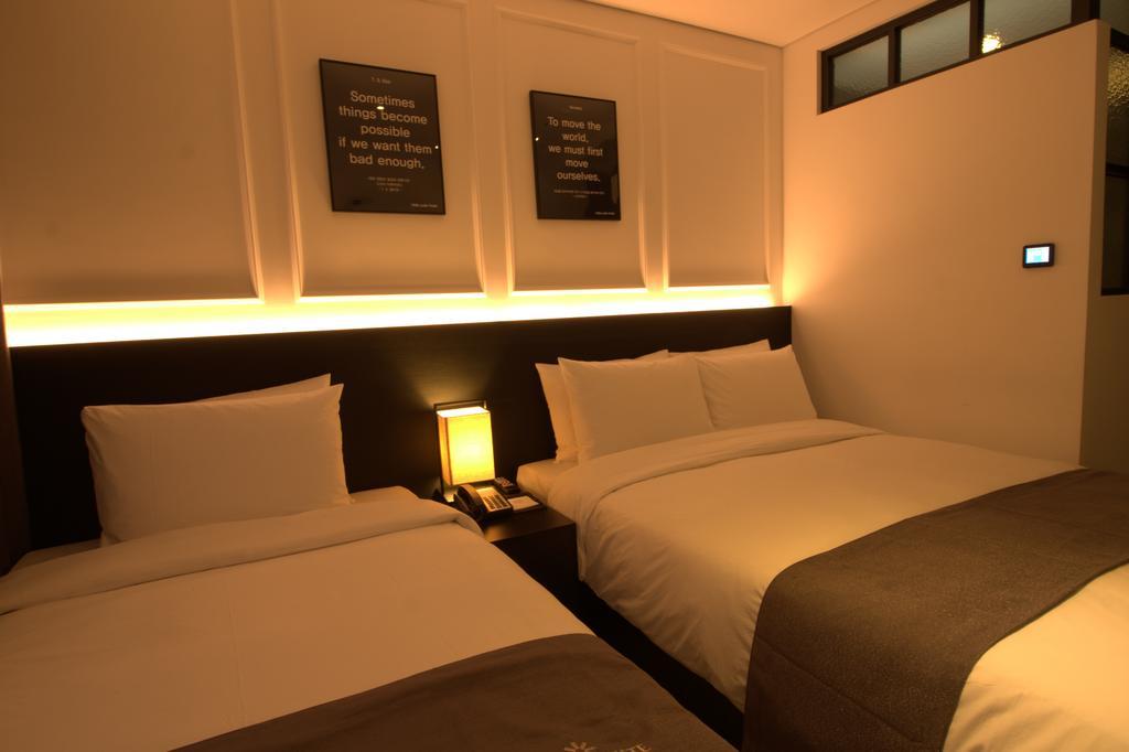 Vella Suite Hotel
