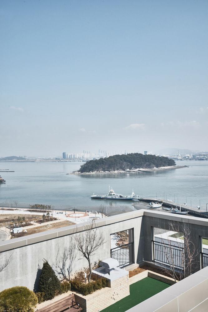Royal Emporium Incheon Airport Hotel