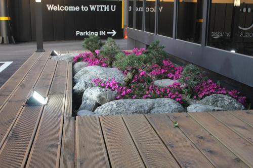 With U Hotel & Guest House