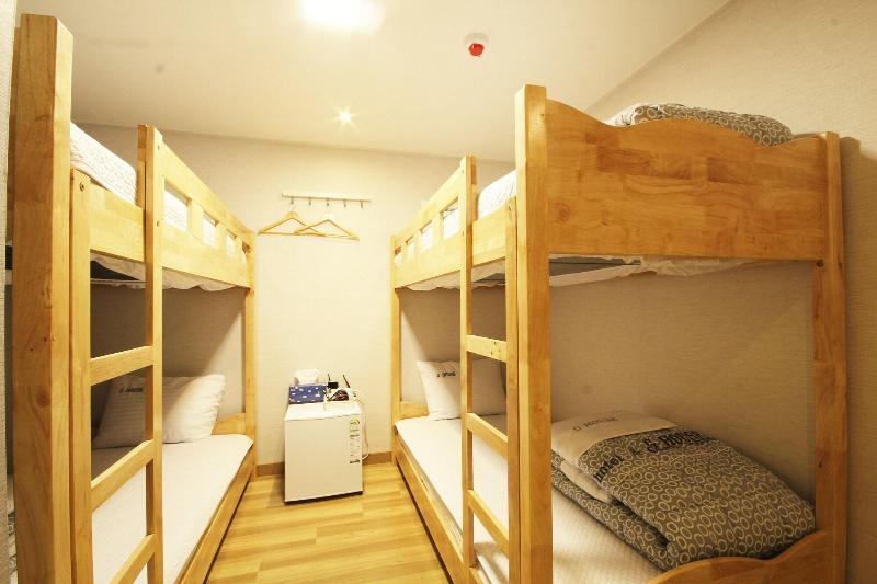 G House Mini Hotel & Guest House - Hostel