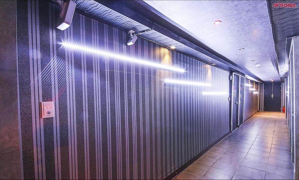 Jjak Hotel