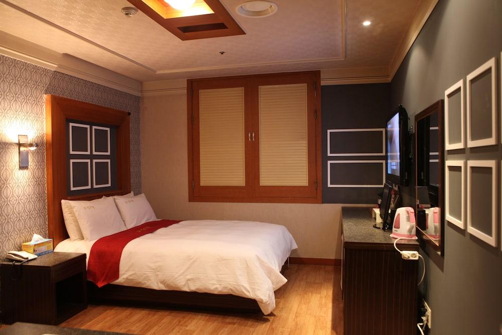 King Hotel