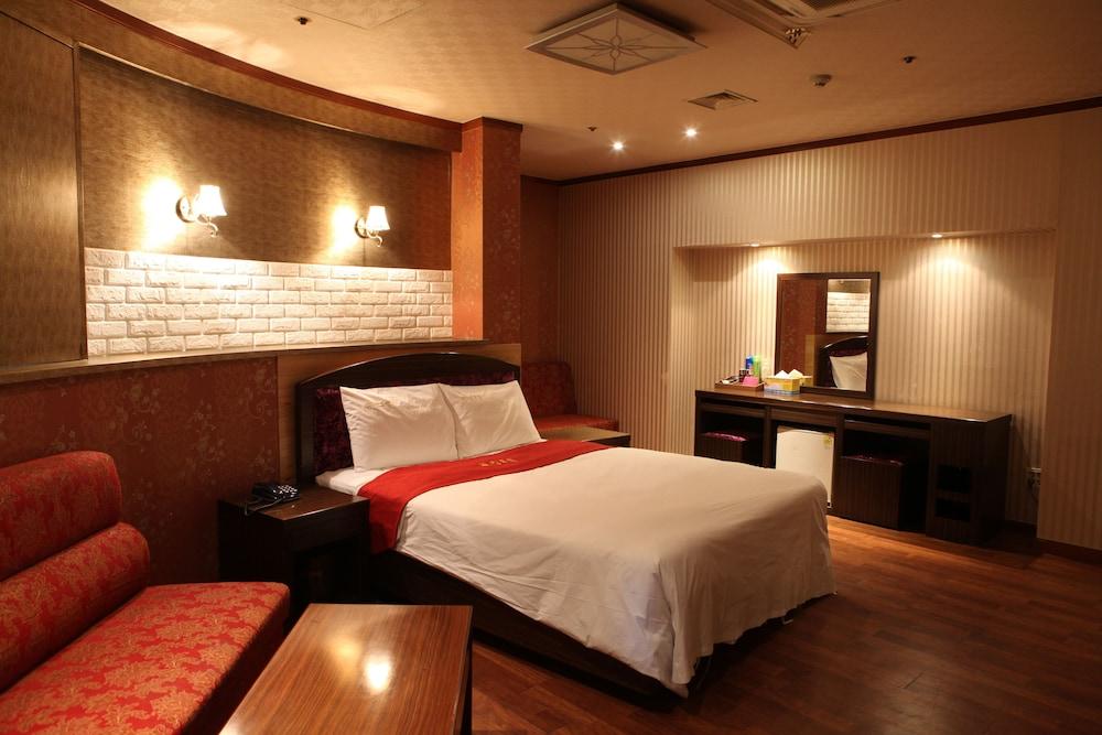 King Hotel
