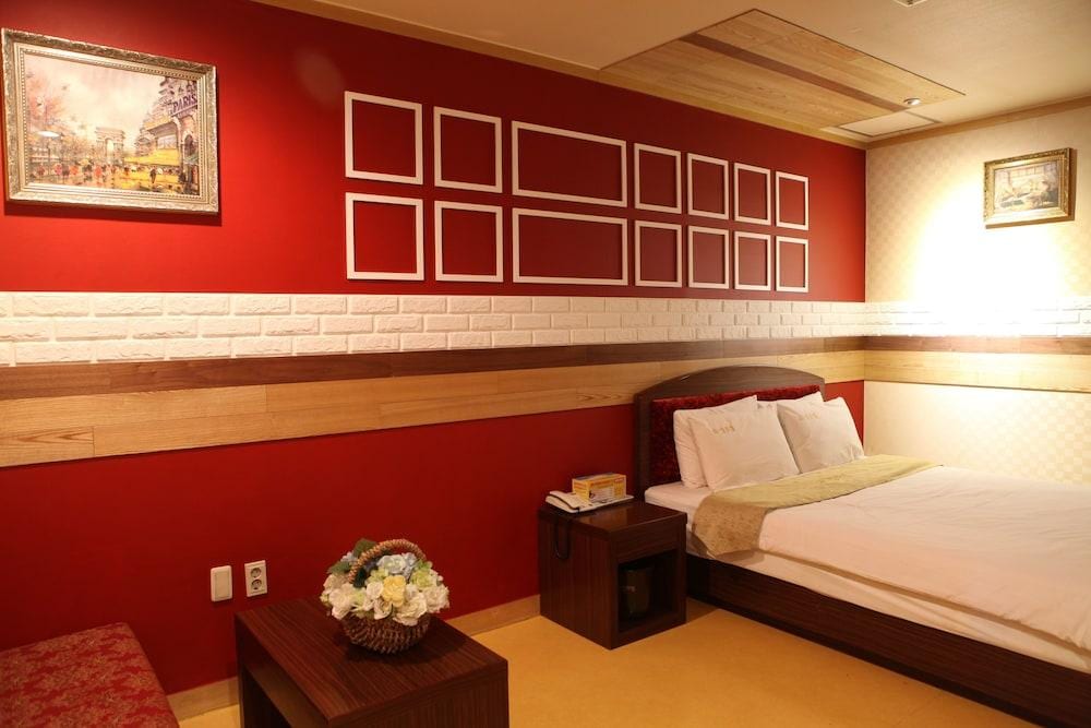 King Hotel