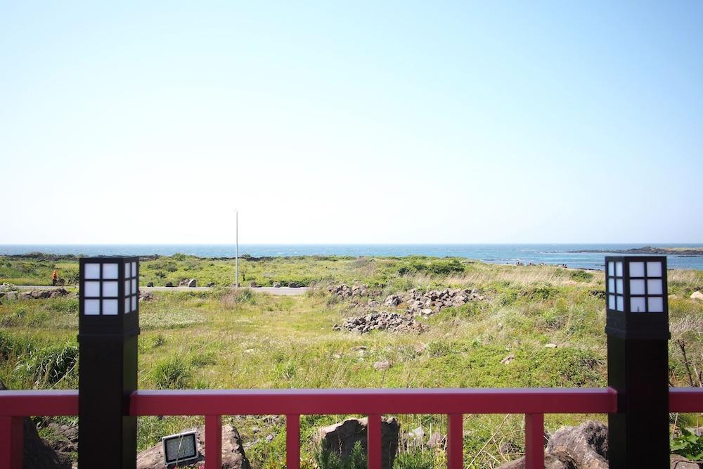 Morning Beach Pension