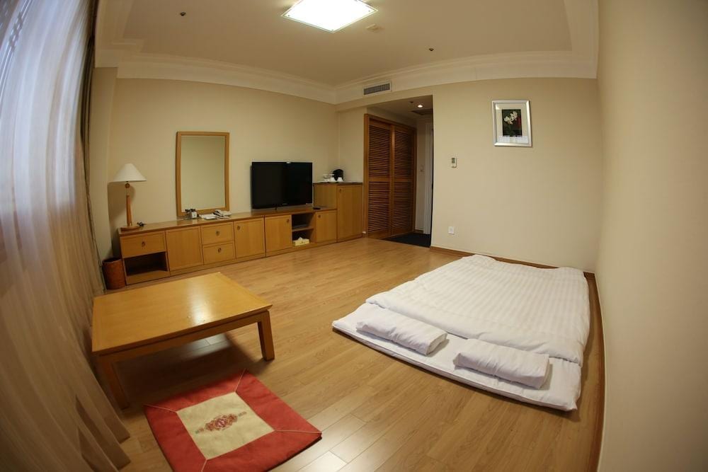 Shangria Beach Tourist Hotel