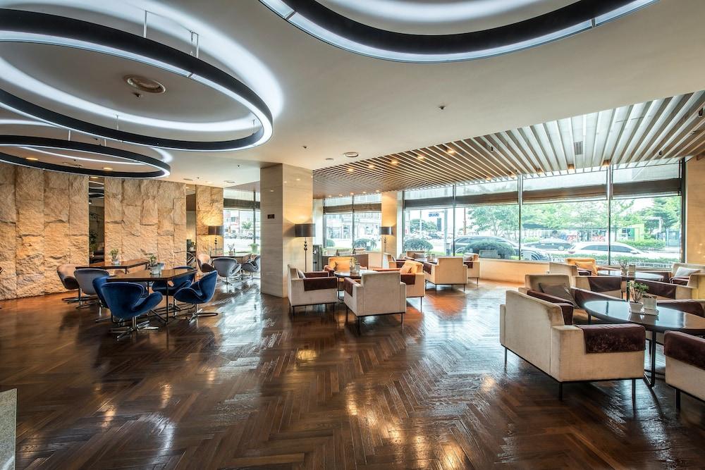 Shangria Beach Tourist Hotel