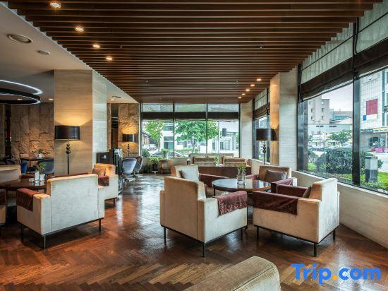 Shangria Beach Tourist Hotel