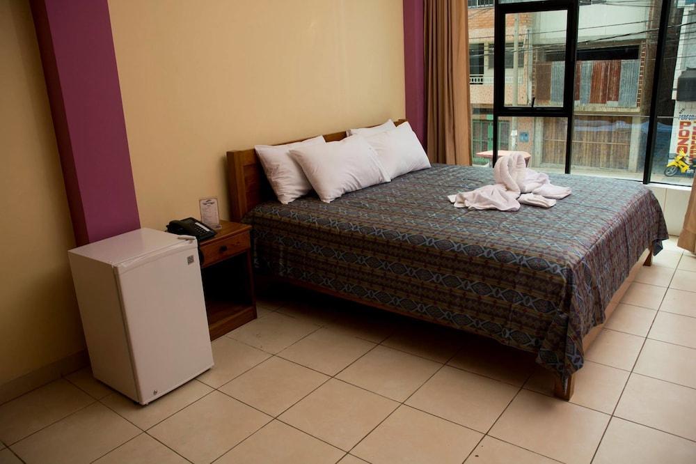 Hotel Jhor Bush