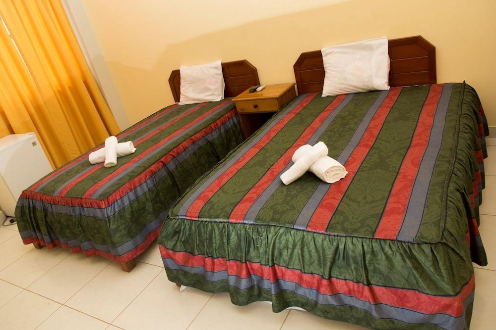 Hotel Jhor Bush