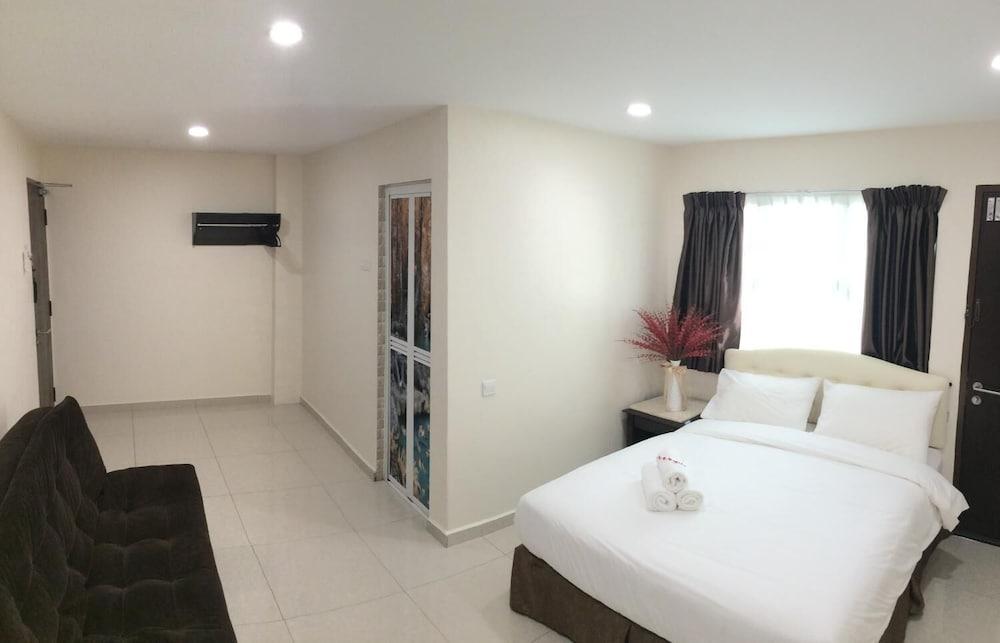 Sam Hotel