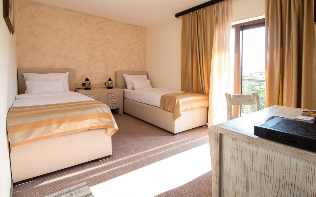 Hotel Helada