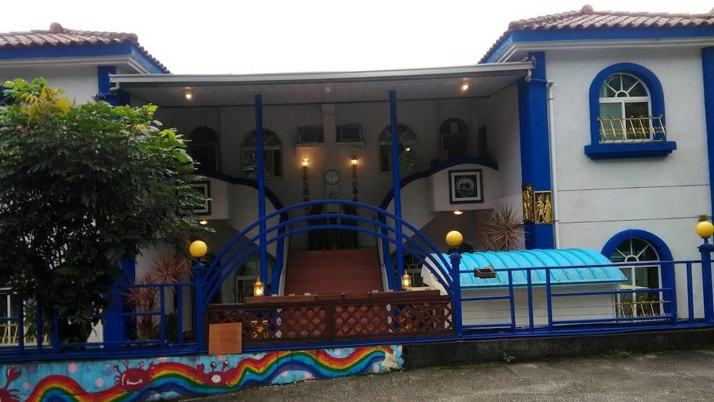 Sun Lu Holiday Homestay