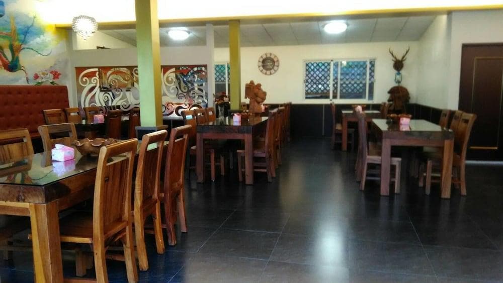 Sun Lu Holiday Homestay