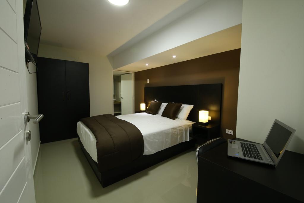 Solec Business Hotel