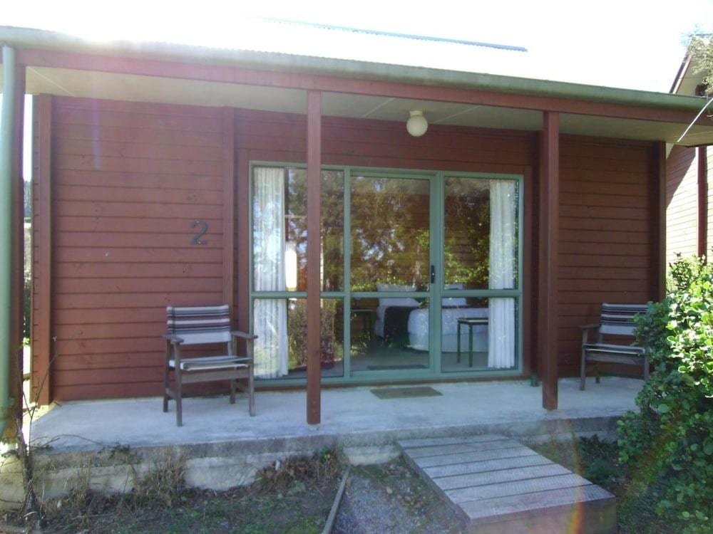 Forest Peak Motel