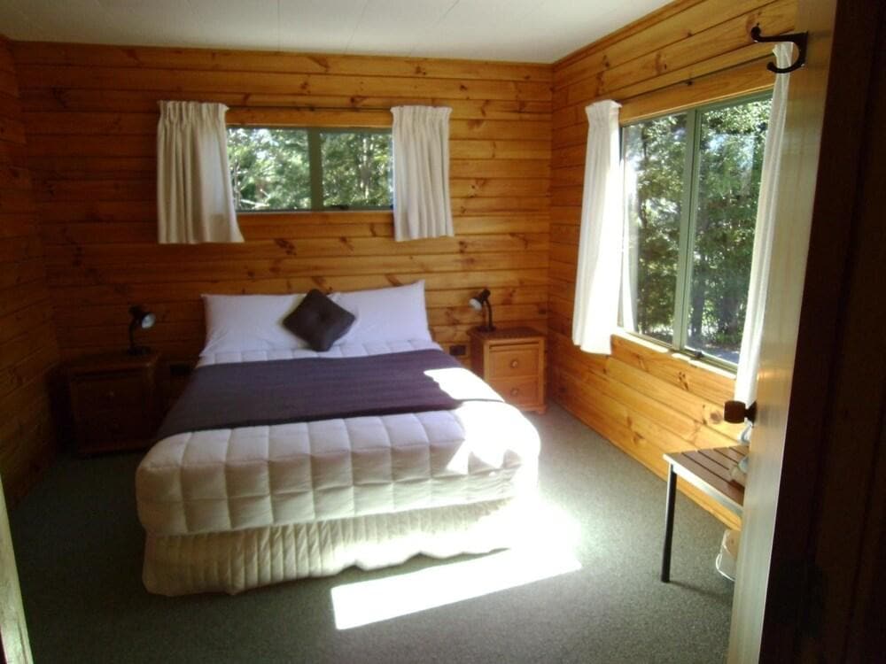 Forest Peak Motel
