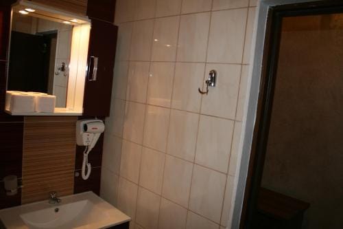 Hotel Hyperion