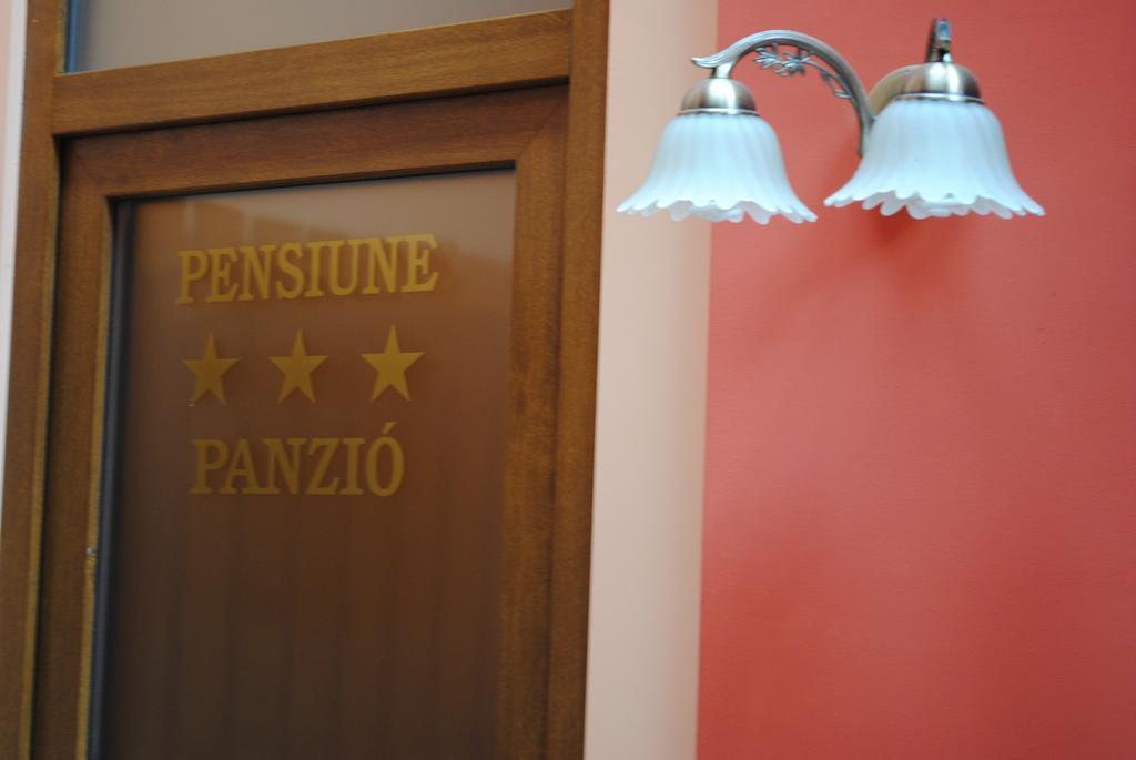 Juliu's Pension