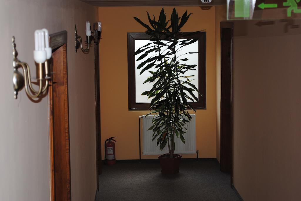 Juliu's Pension