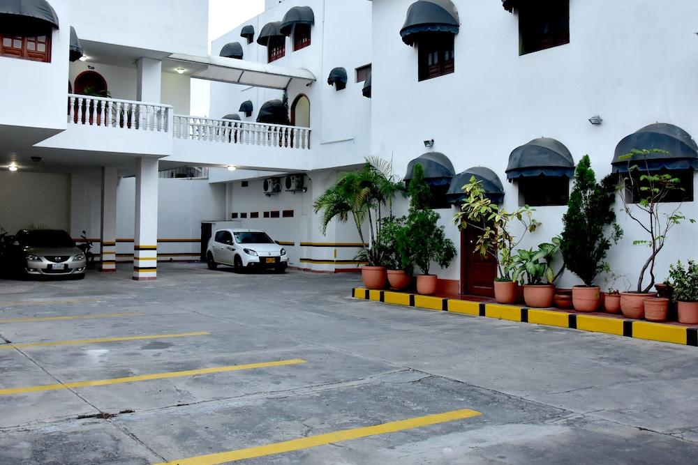 Hotel Zaraya