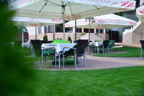 Flamingo Pension & Restaurant