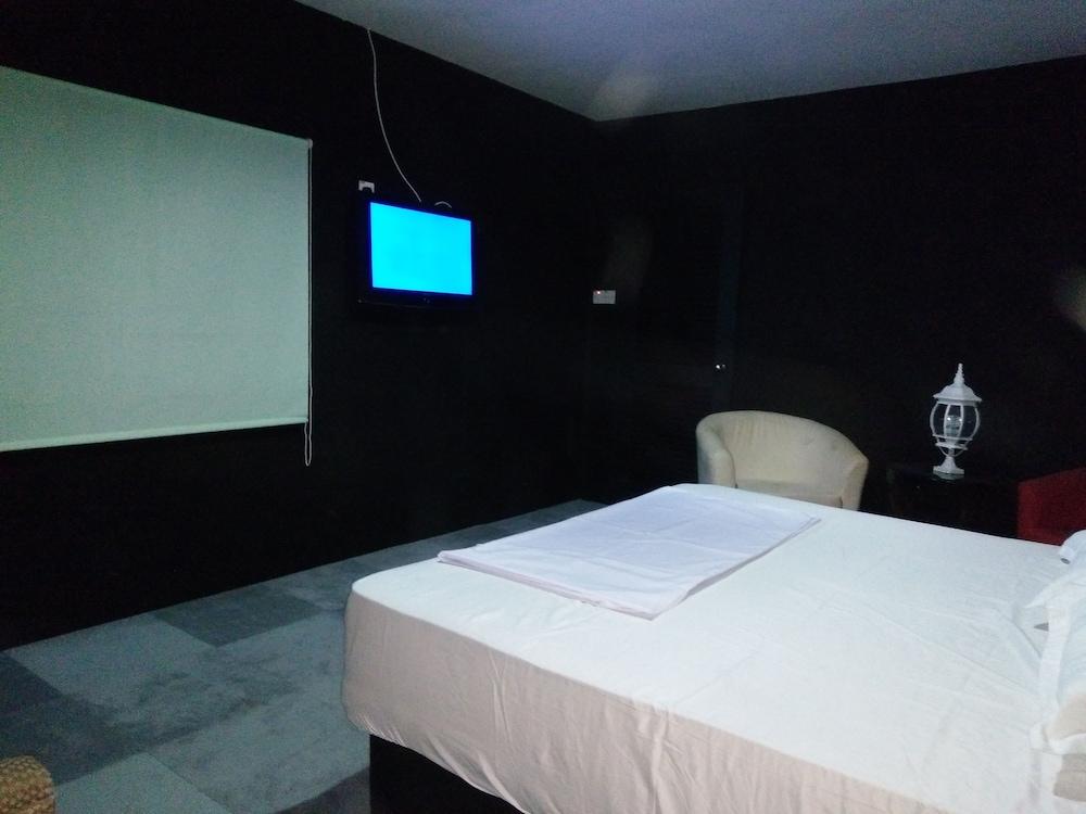 Transit Room Klia Residence Villa