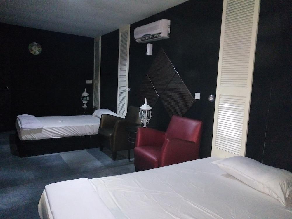Transit Room Klia Residence Villa