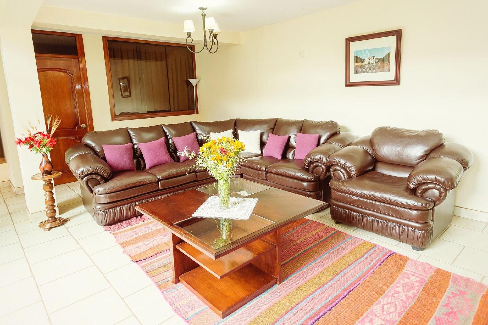 Yucay Plaza Inn
