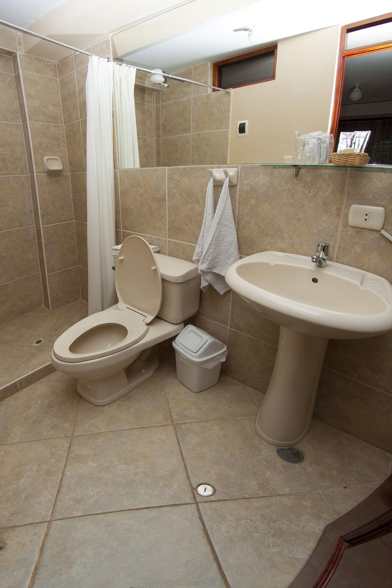 Yucay Plaza Inn