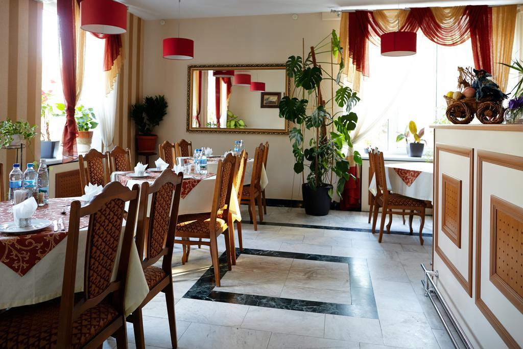 Hotel Nadezhda