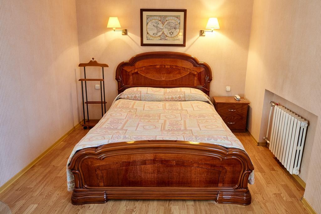 Hotel Nadezhda