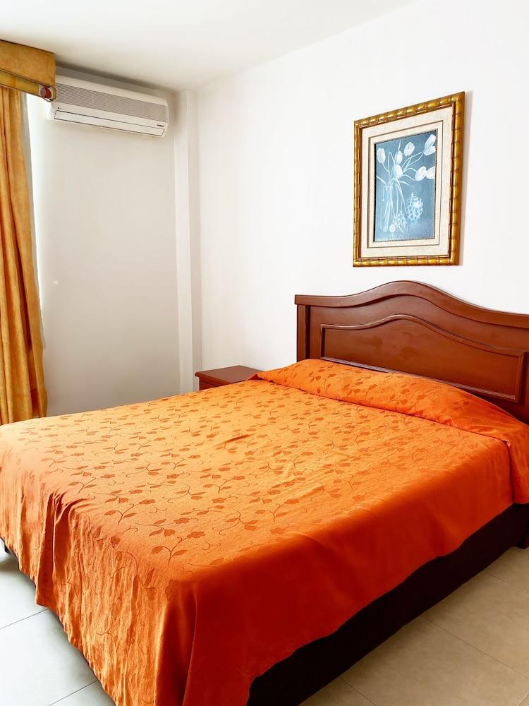 Hotel Cinera