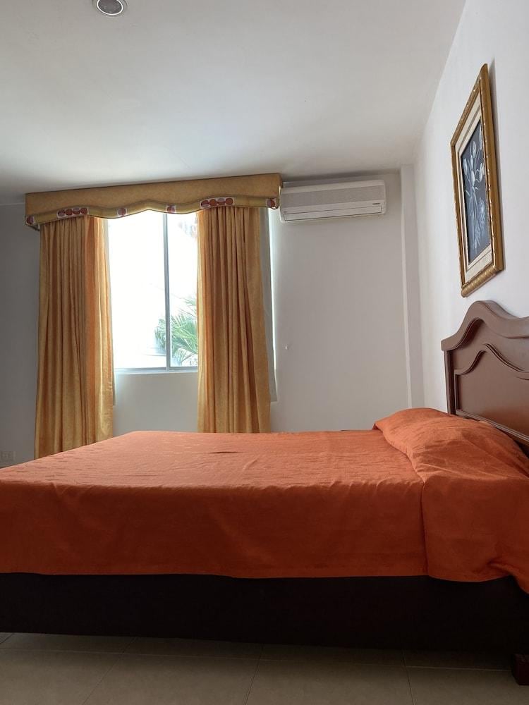 Hotel Cinera