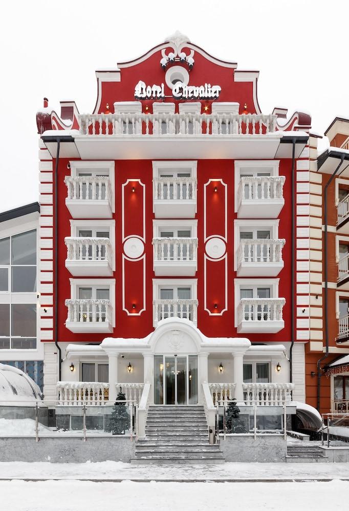 Chevalier Hotel