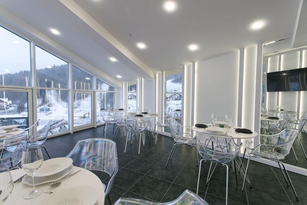 Chevalier Hotel
