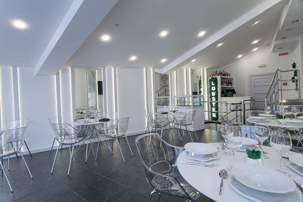 Chevalier Hotel