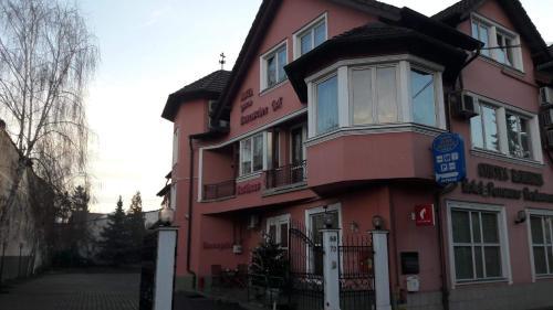 Pensiunea Curtea Bavareza