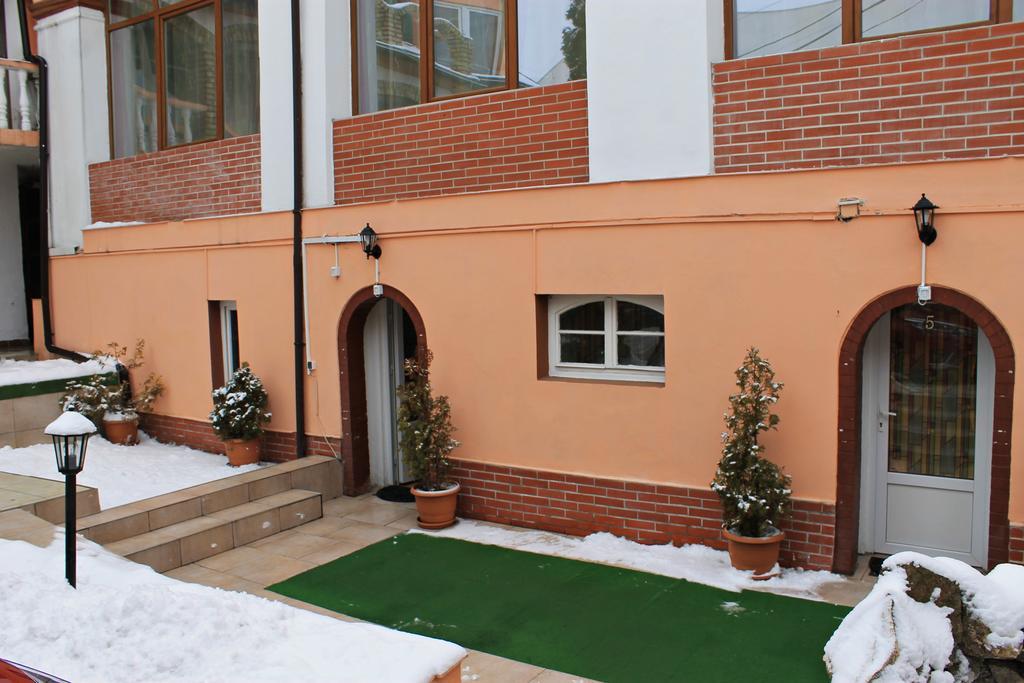 Pensiunea Casa Rusu