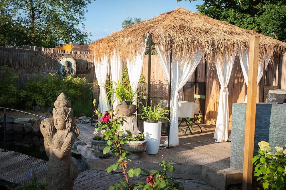 B&B House Of Java