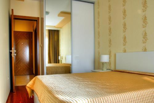 Apartments Athos