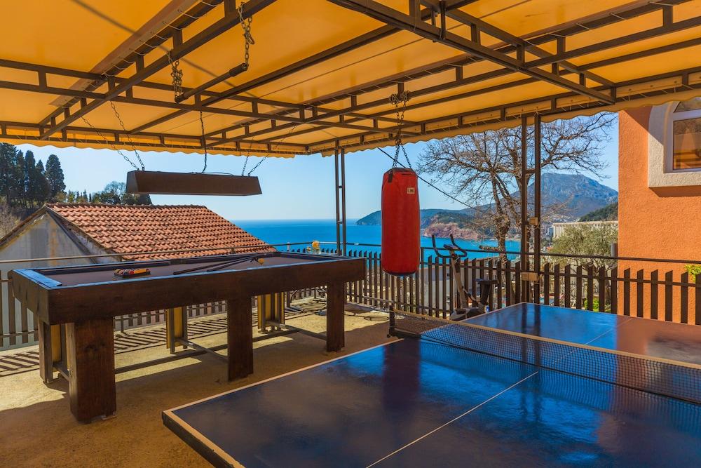 Villa Nena Apartments